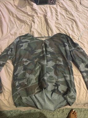 Camo Print Long Sleeve Lightweight Top - Green Camo